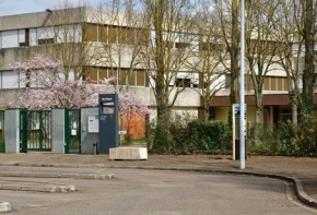 Interdiction des rassemblements de personnes aux abords de lycées de l’Essonne : rejet du recours de l’association Vigie liberté.